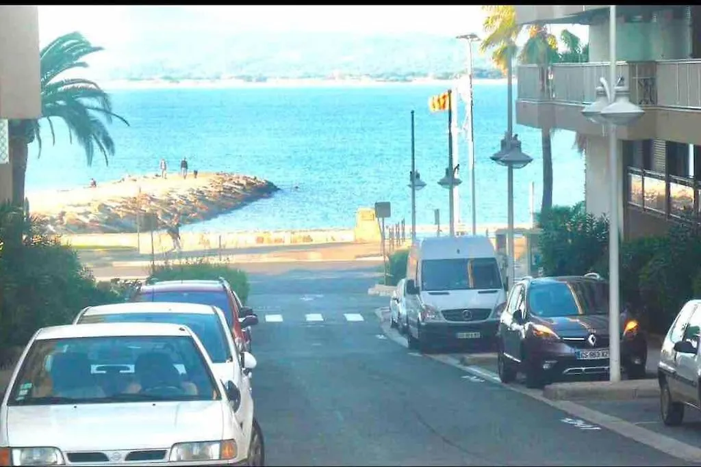 Apartment Azur- 4 Pers Hyper Centre - Plage A 2 Mn A Pied - Terrasse Saint-Raphael  France